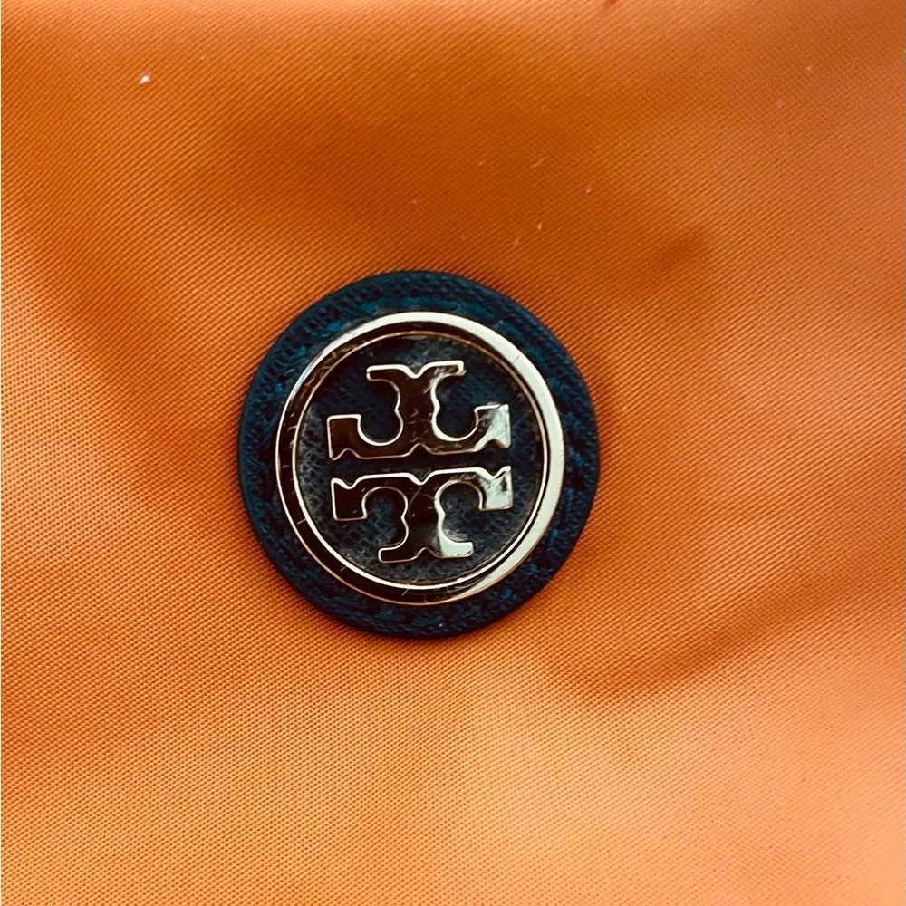 TORY BURCH Extra Large Orange Duffel Travel Bag With XL Tory Burch Dust Bag